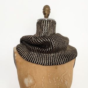 NWT Cache infinity scarf, tube top, black & metallic gold chunky knit